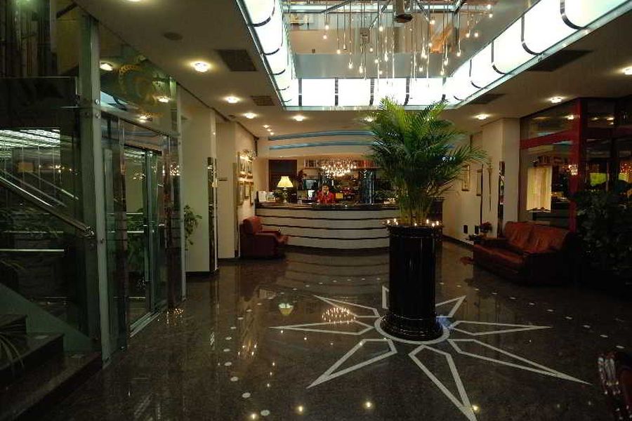 photo-0