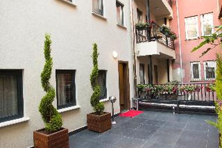 photo-1