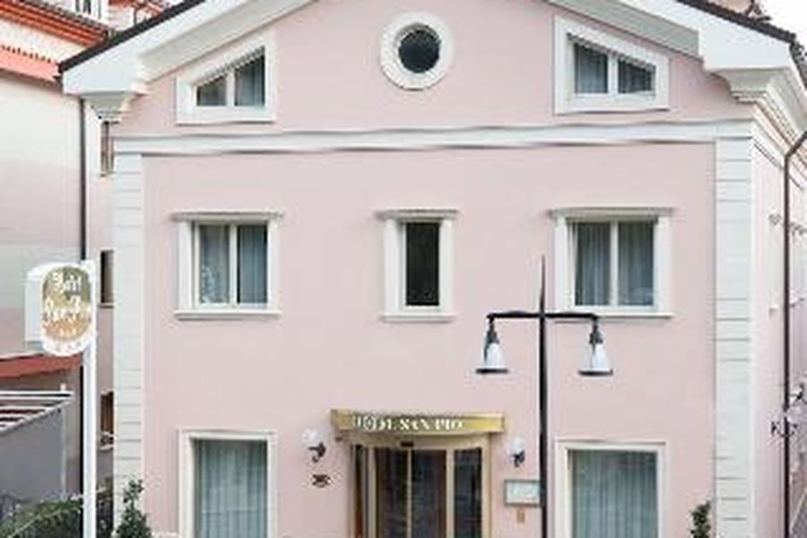 photo-0