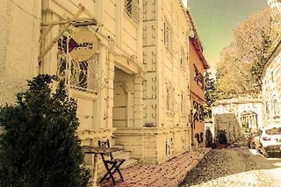 photo-1