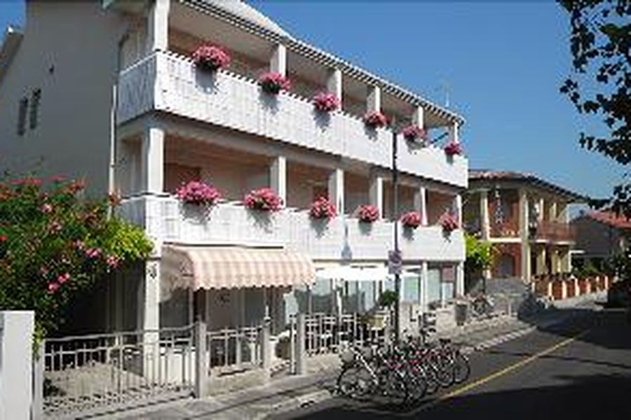 photo-1
