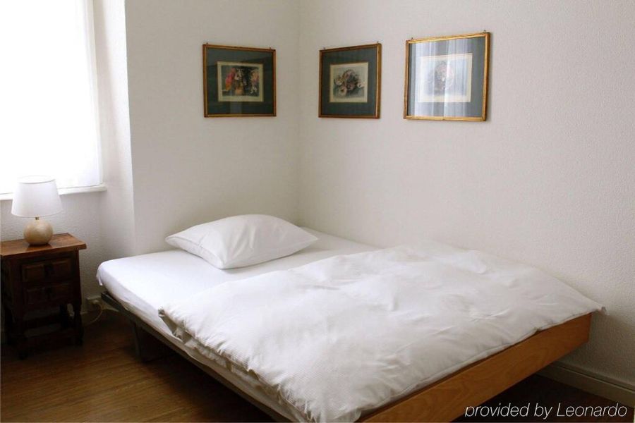 photo-1