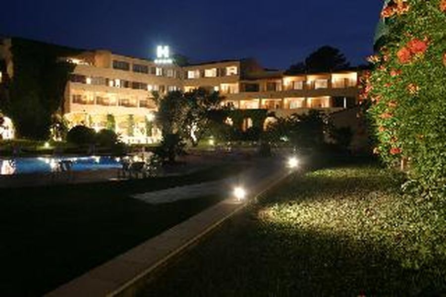photo-0