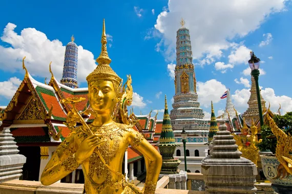 Escultura de Buda em Grand Palace, Bangkok, Tailândia