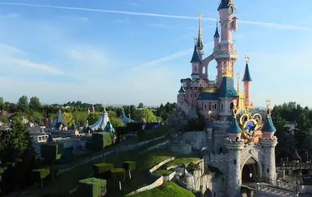 Disneyland® Paris: Entrada + Transporte en tren desde París