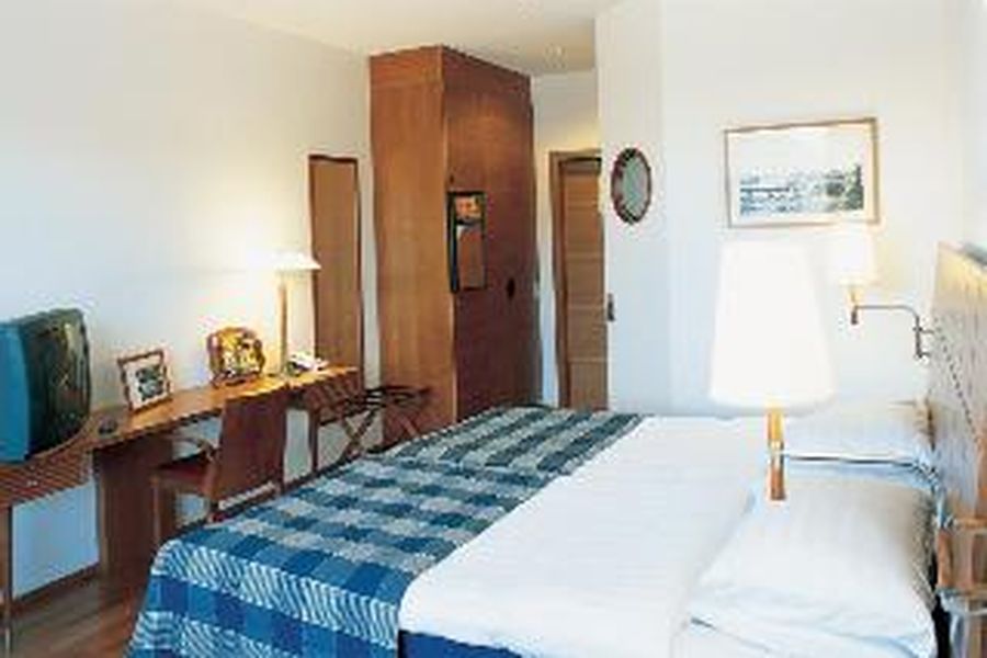 photo-1