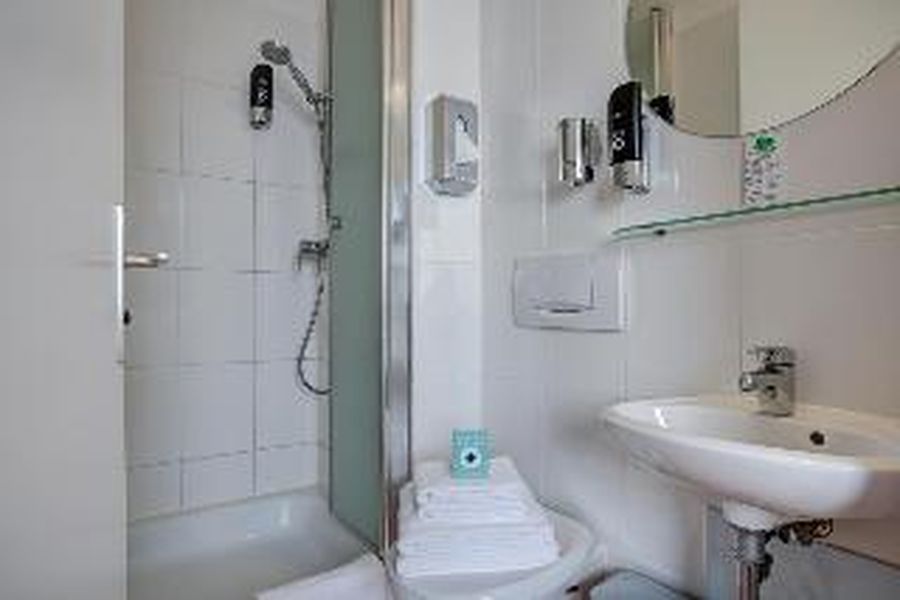 photo-1