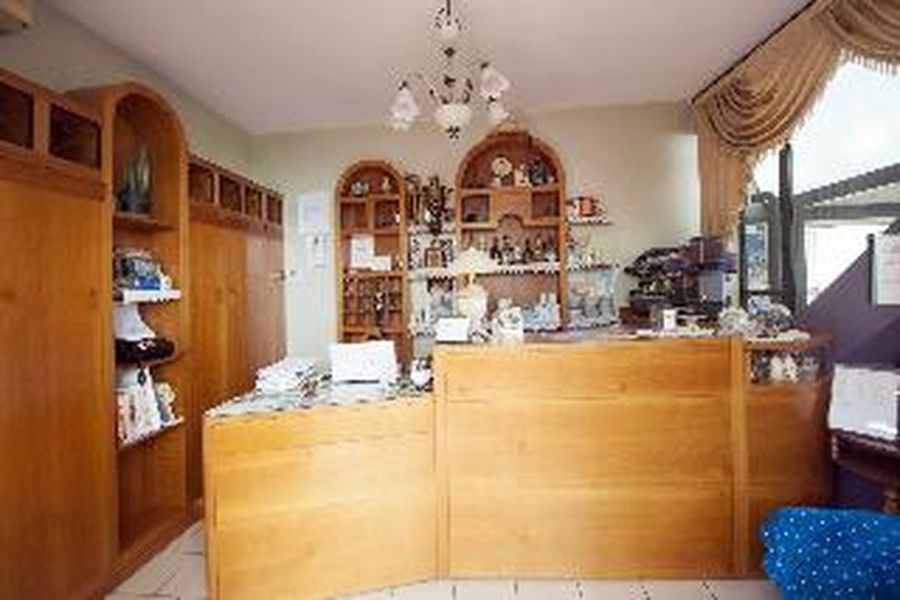 photo-0