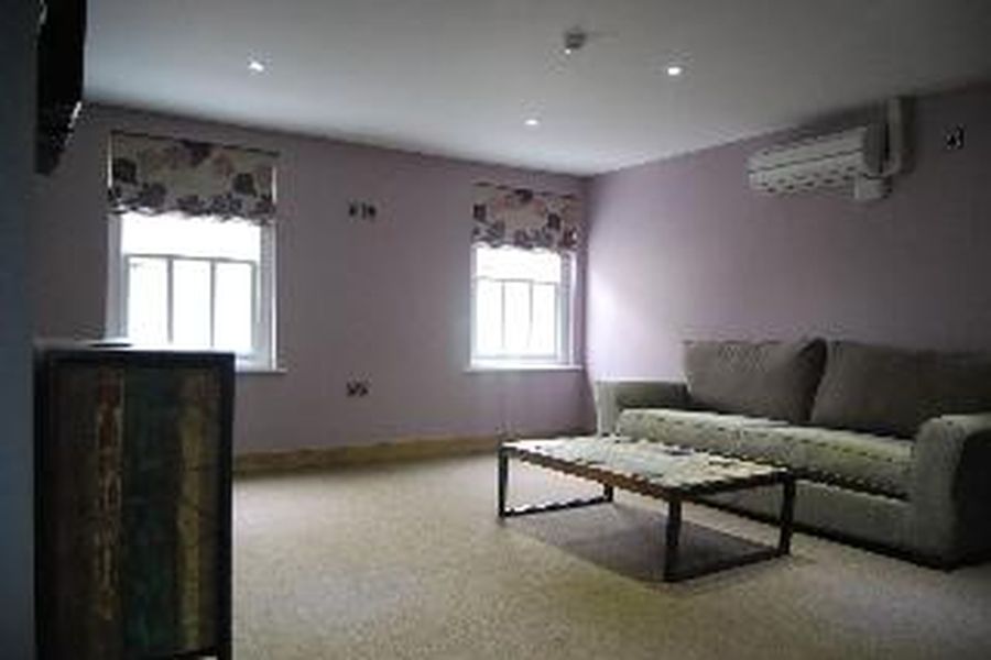 photo-1