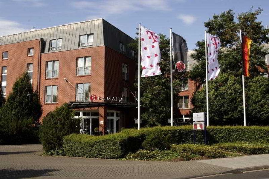 photo-0