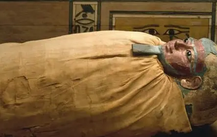 Descubra os museus de Luxor e Mumificação