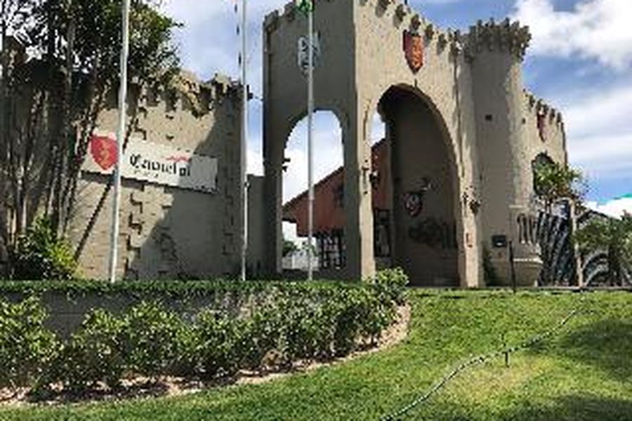 photo-1